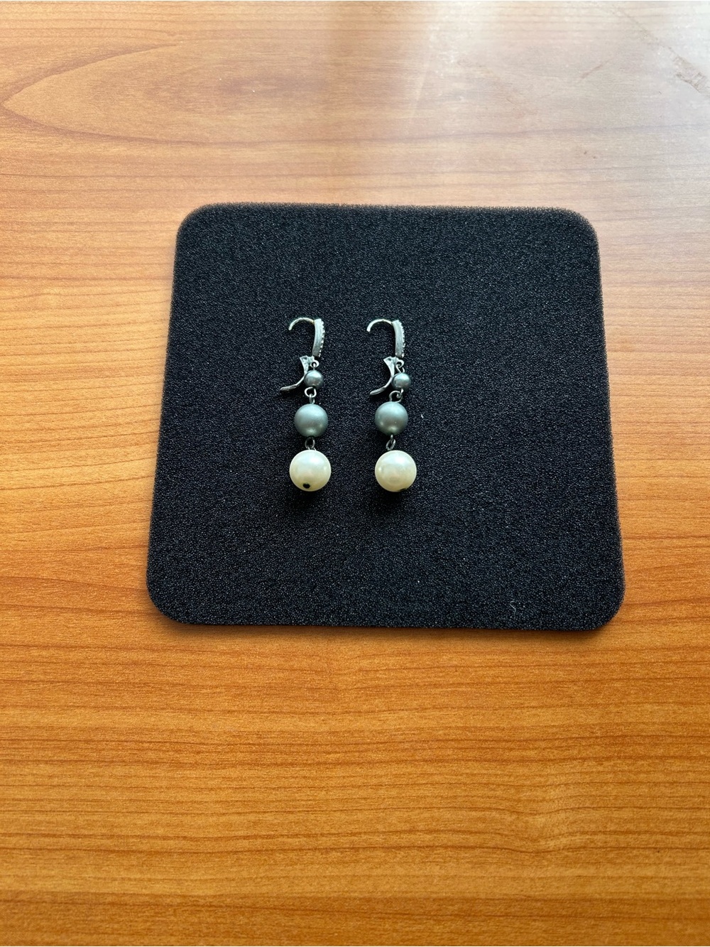 Kenneth Jay Lane Pearl Drop Earrings - Cream and Gray